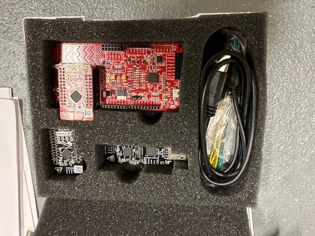 Lot 25-088 - Cypress CY8CKIT-042-BLE Bluetooth Pioneer Development Kit