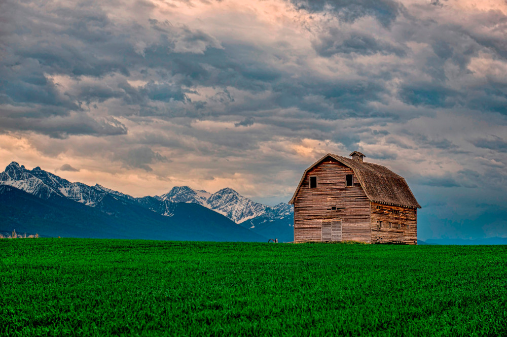 Small Barn.jpeg