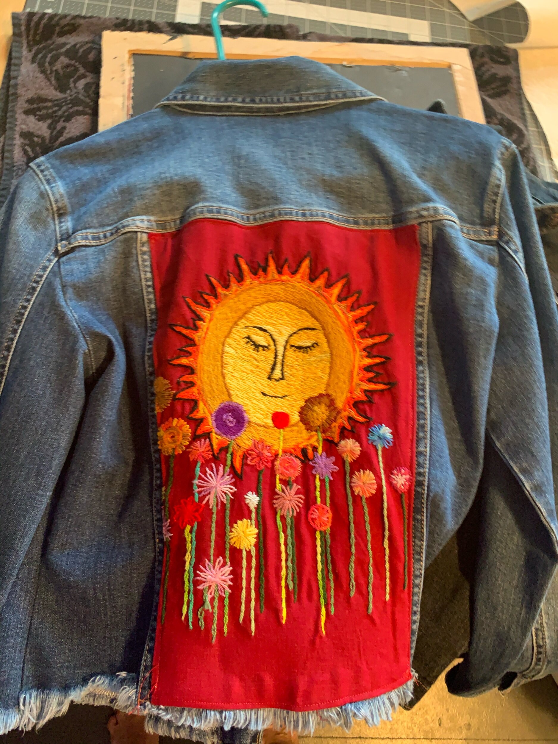 Child’s jacket with sun