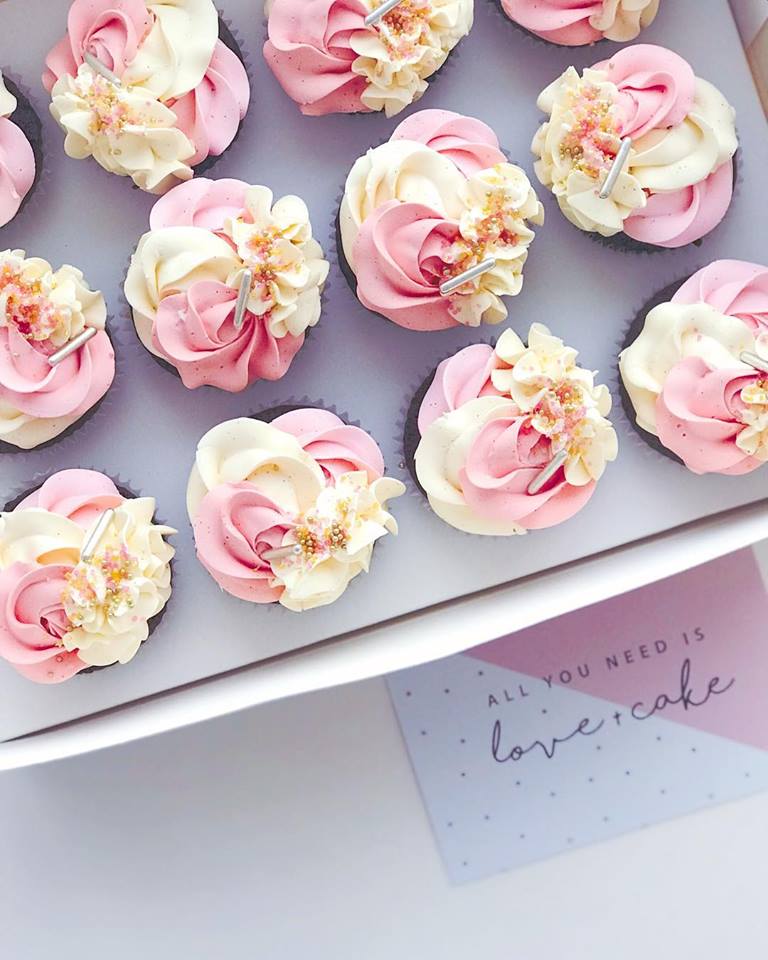 cupcakes-pink-cream.jpg