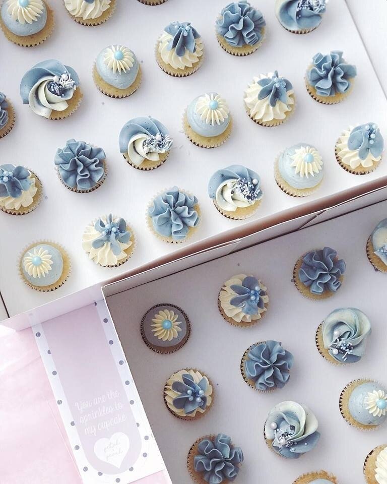 mini-cupcakes-blue.jpg