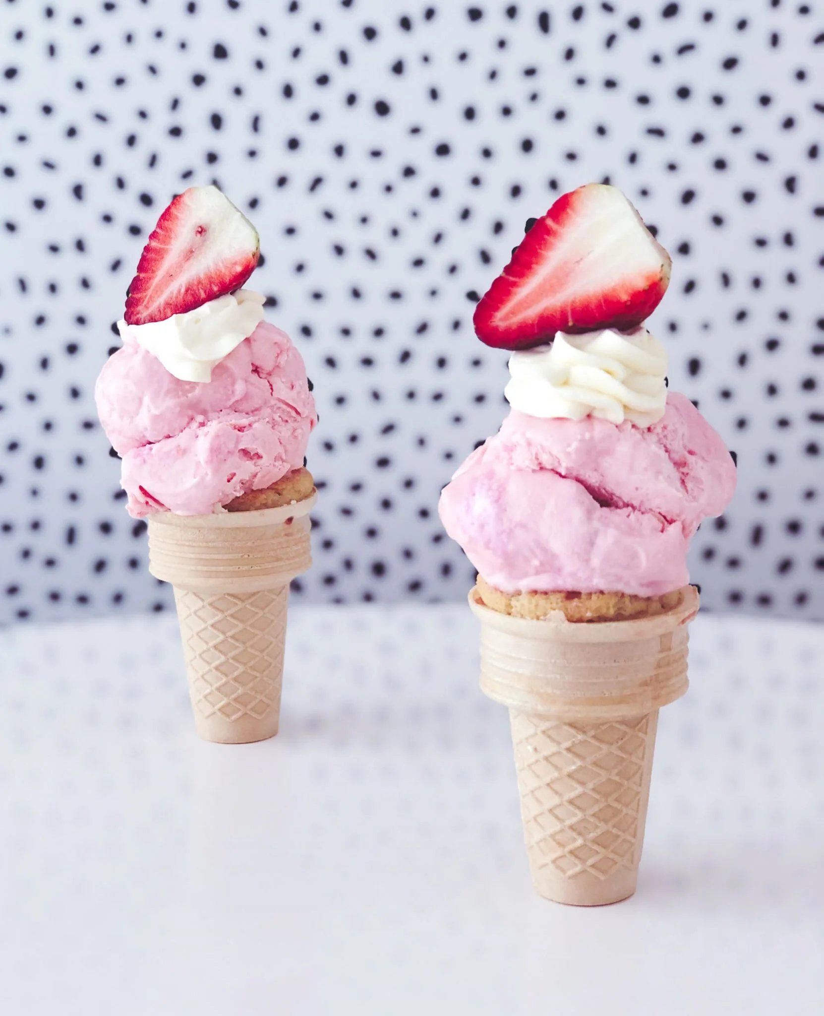 Ekka Day - No Churn Strawberry Ice-cream Cupcakes
