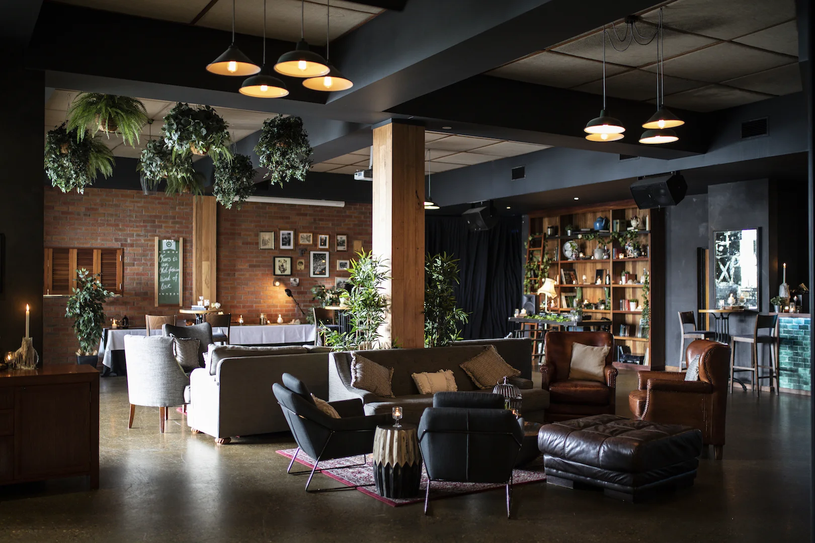 Cocktail Bar Up to 250 pax