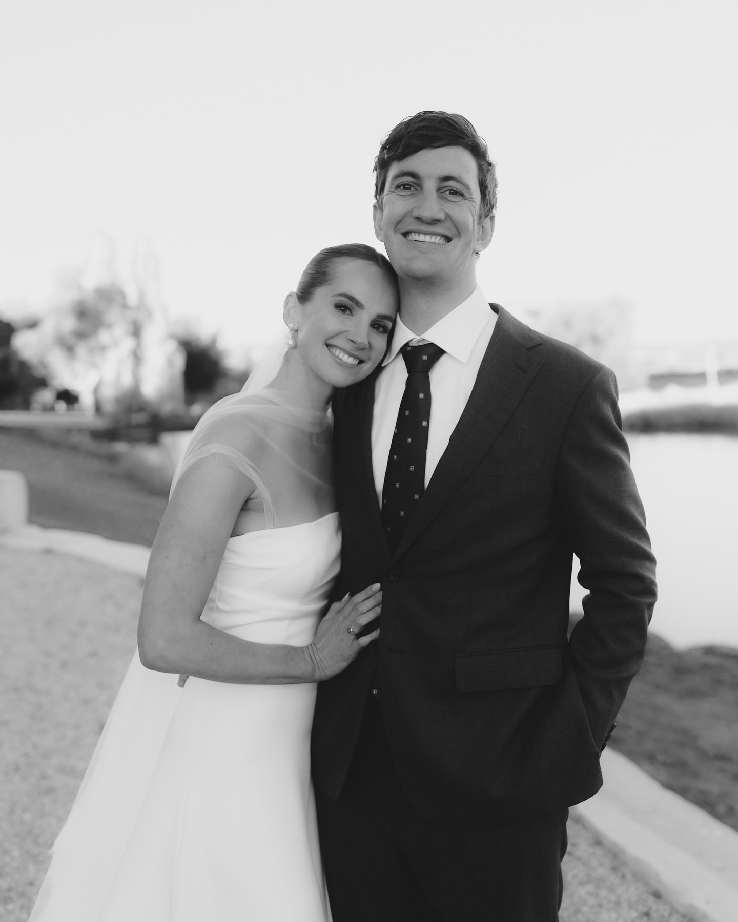 Our internet towers have been down this past 10 days so I have been a little quiet on the socials front, but very busy behind the scenes putting the finishing touches on all these beautiful wedding galleries and hosting another workshop last weekend.