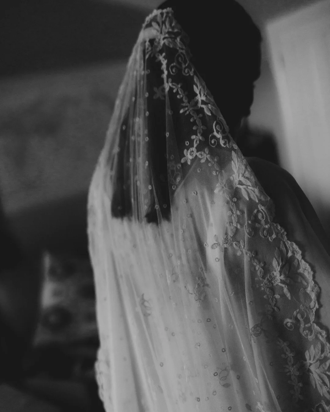 I&rsquo;ve seen some pretty breathtaking family heirlooms in my time and been lucky enough to hear the incredible history behind them, but Eliza&rsquo;s veil would have to be one of my most favourites. It has been worn by 6 generations of women in th