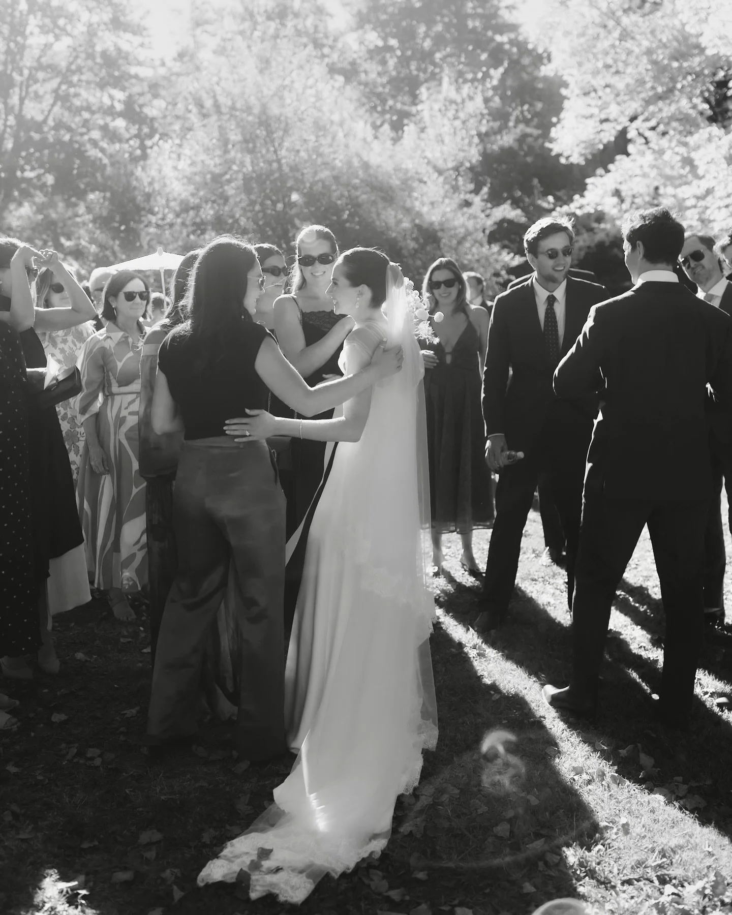 Three weddings in five days as I start to round out a beautiful busy spring season, and I&rsquo;m excited to be back at the Sunshine Coast today. Please bear with me if I&rsquo;m a little slow on emails as I know so many of you are trying to lock dat