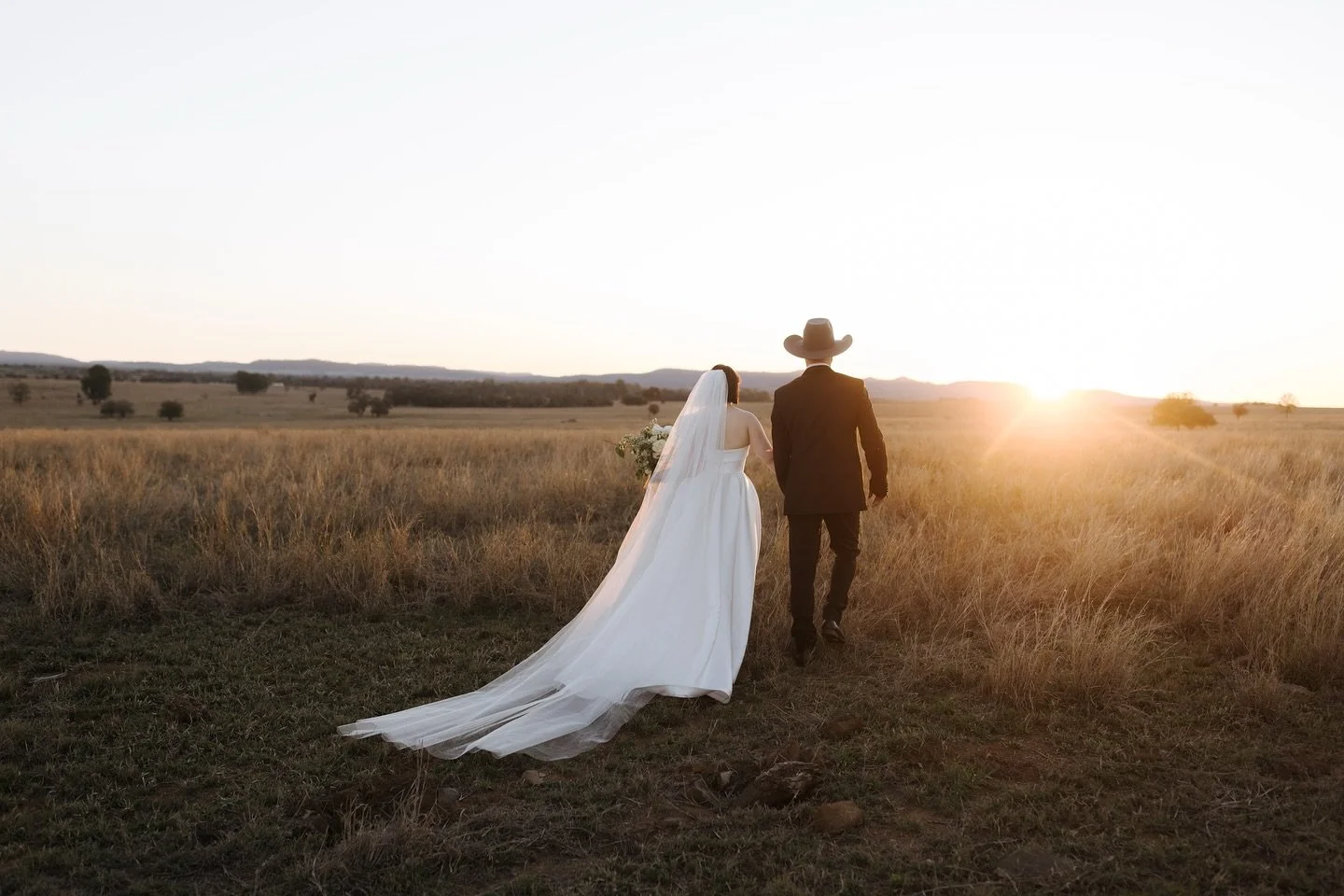 So many lovely enquiries over the past week and I&rsquo;m so sorry for the delayed response. I&rsquo;ve been away since Sunday in NSW but will be back in the office on Monday 🧡