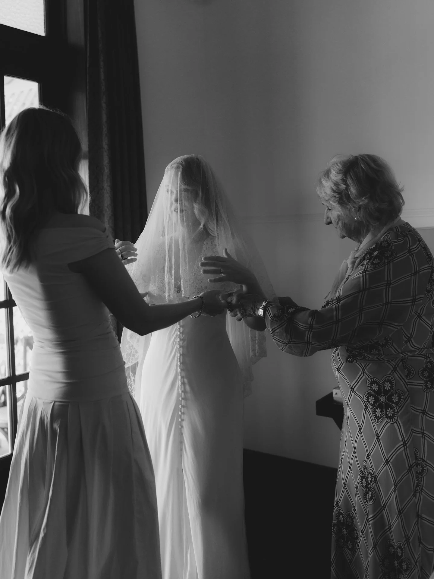 I&rsquo;ve never been more acutely aware of how important it is to capture these little moments on a wedding day. Yes the beautiful portraits make the photo frames on the walls and fill the mantelpiece, but it&rsquo;s moments with loved ones that wil