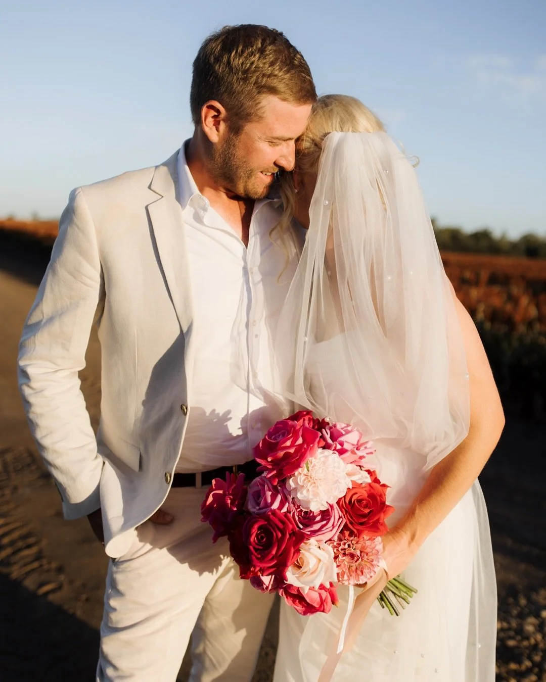 A vibrant country love affair on a piece of land they call their own. Hayley and Jarrod spent months cleaning out their shed and making improvements to a place they hadn&rsquo;t long owned and gosh it was a fun celebration! ❤️
