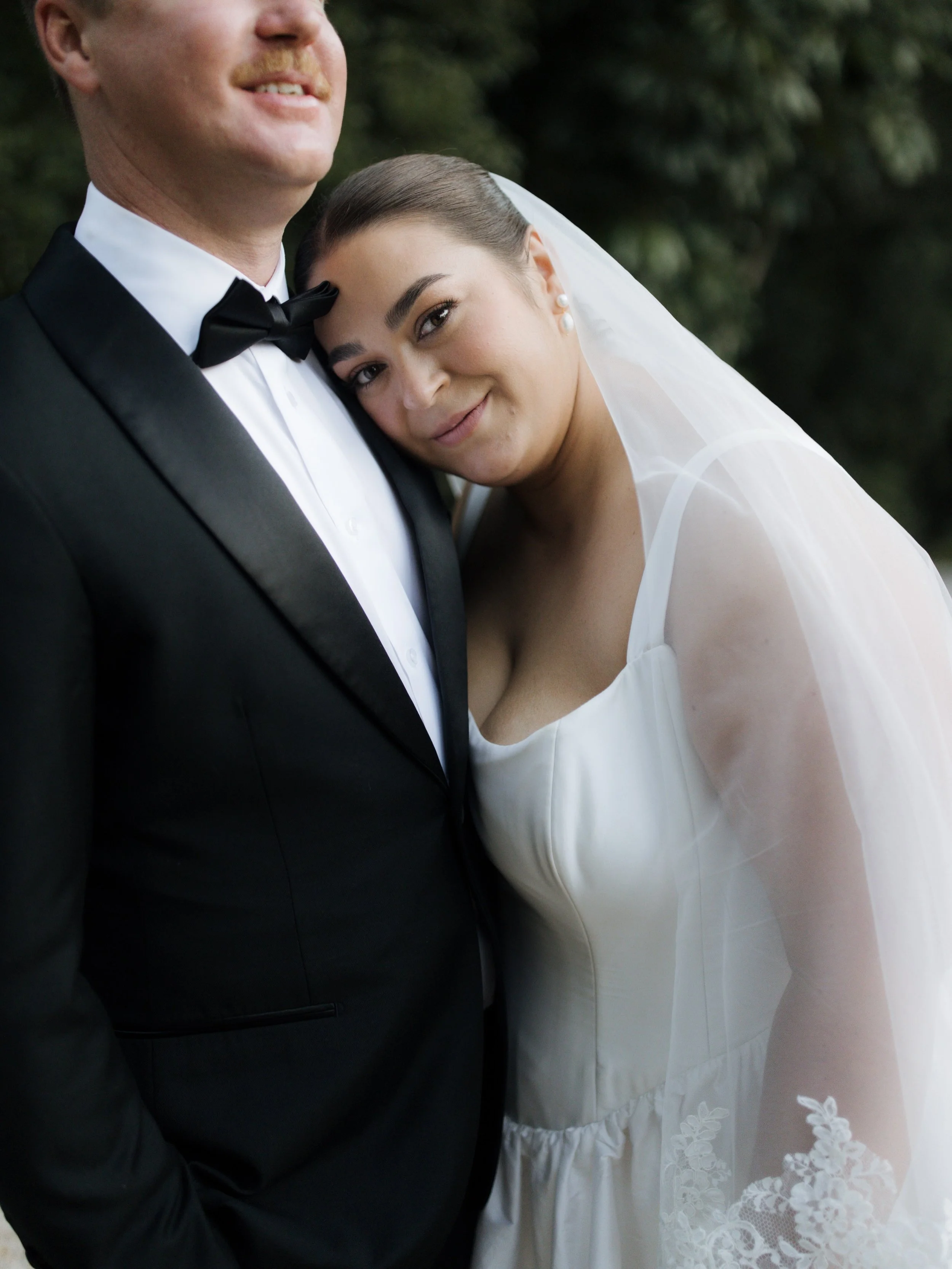 The softness in her smile. The contentment you can almost fee.

@jessicaturich 
@soireestyledevents 
@amie.mckay 
@kylebryantmusic 
@rhysirwin95 
@i.am.celebrantsam 
@kwila.lodge 
@kwhbridal 
@bons__studio 
@stylemeellro 
@hairbydemileigh 
@miaconnor