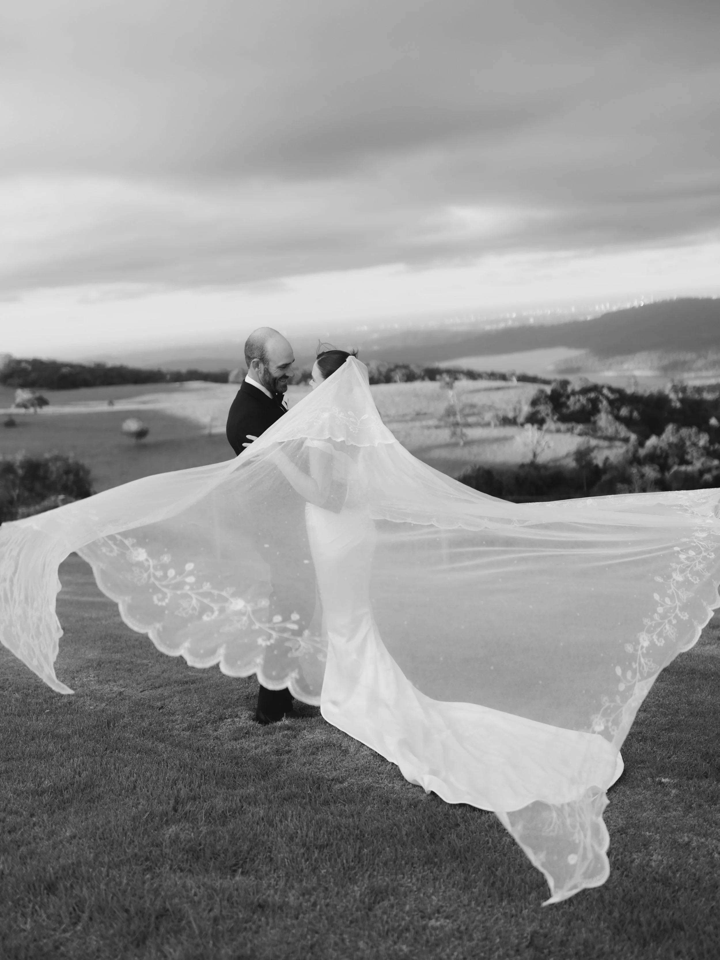 The story behind Min&rsquo;s veil was something very special. It was her grandmothers veil (her fathers mother) that was worn 80 years ago (please correct me if I&rsquo;m wrong @minferrier ) and the delicate fabric and vintage feel was something else