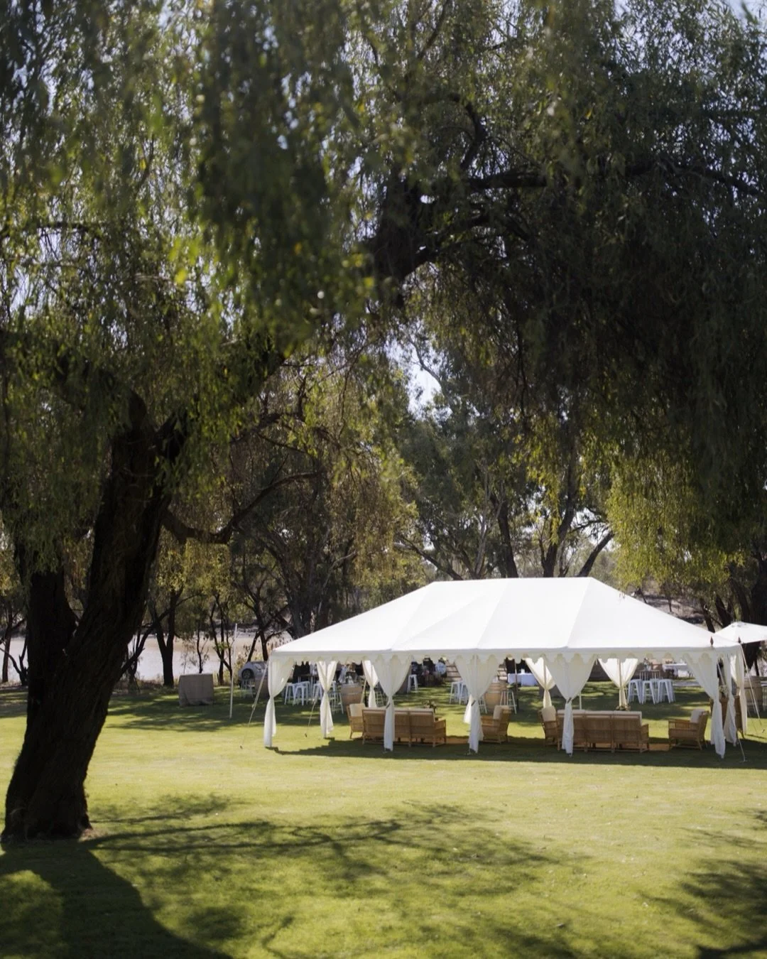 Every time I walk into a wedding, I am in awe of what people have created. Their vision, their creativity, the finer details and the love poured into every little element truly is amazing 🤍
