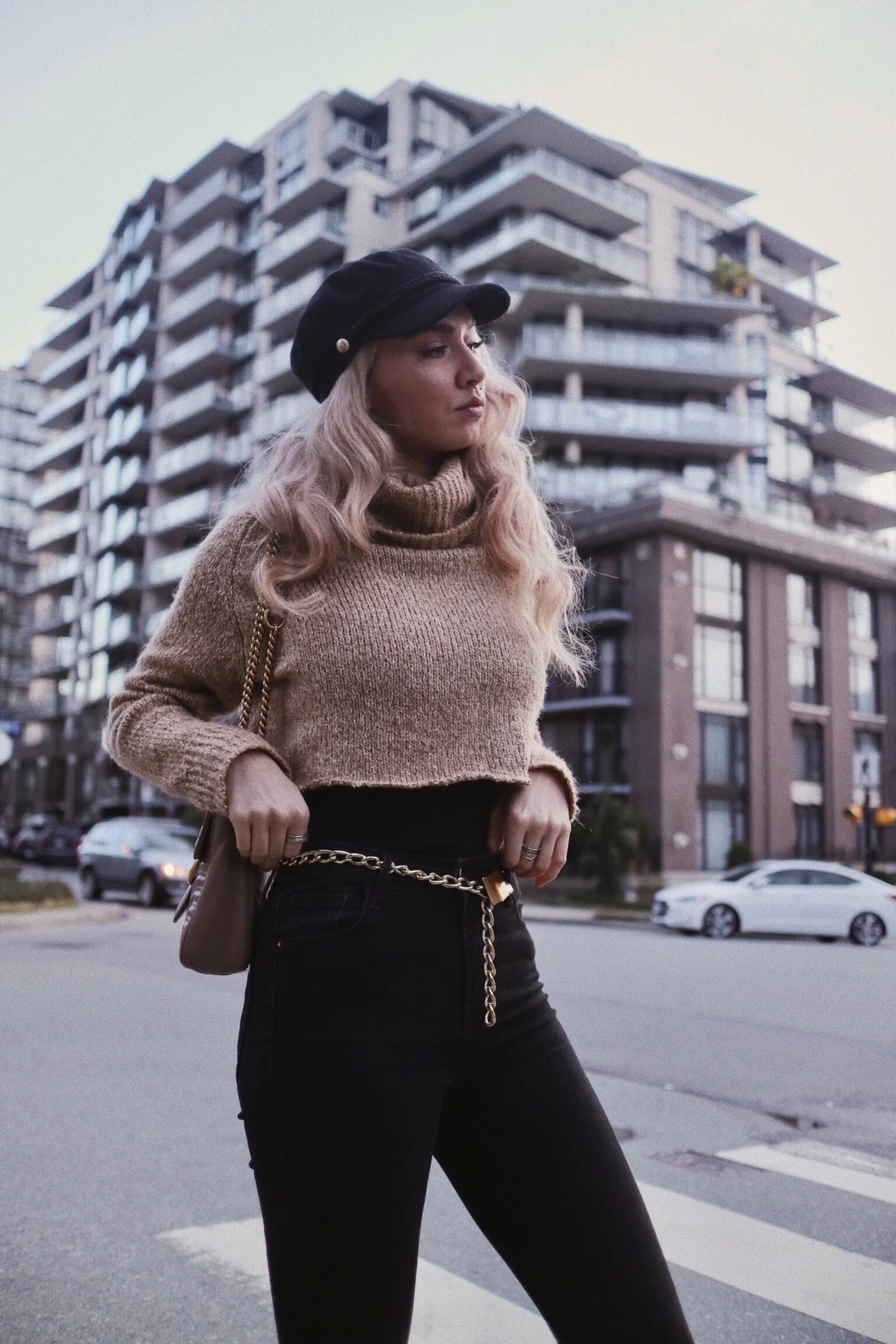 Cropped Sweaters \u0026 High-Waisted Jeans 