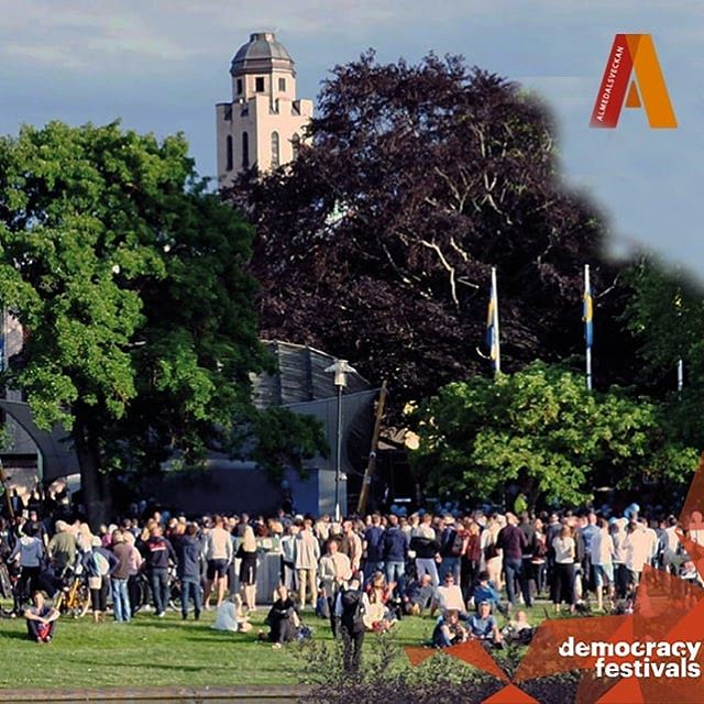 🌼 This week, celebrate Almedalsveckan in Visby! 🌼

From a traditional yearly speech by Olof Palme, Social Democratic Party, to an a-partitical Democracy Festival that welcomes everybody and celebrates dialogue and conversations among citizens and p