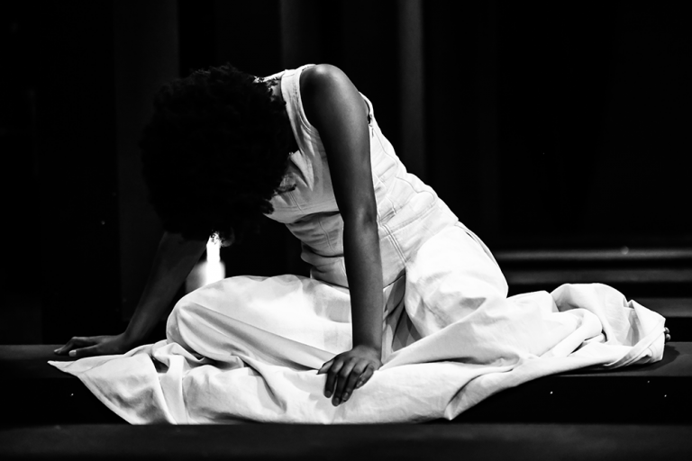 galé-robe-768x512.png