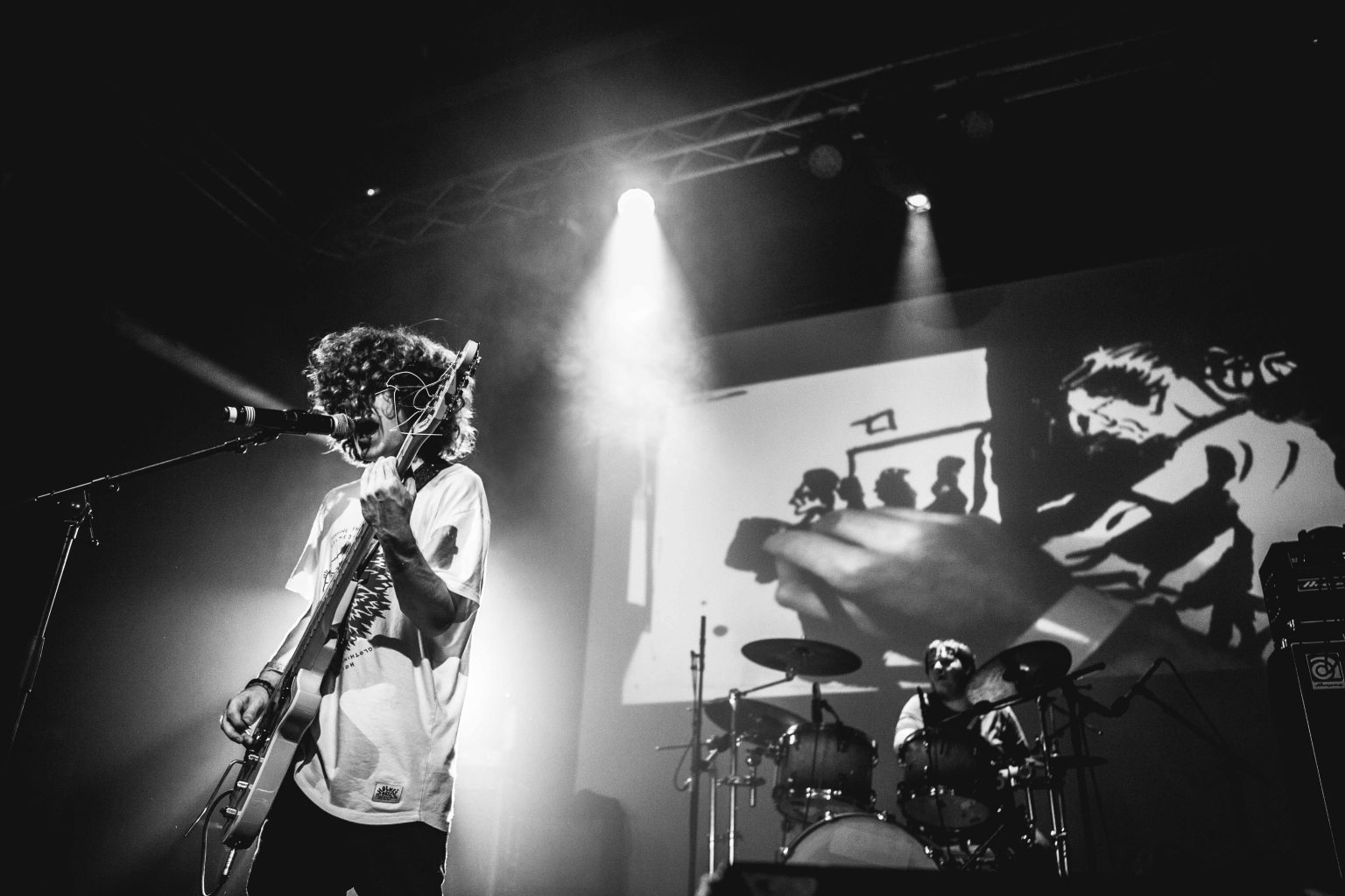 UNE BLONDE À LA BUSE