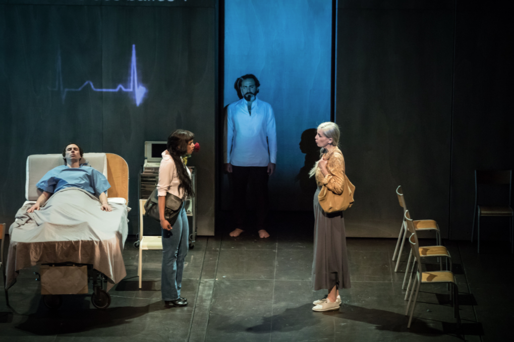 THÉÂTRE / TOUS DES OISEAUX / WADJI MOUAWAD