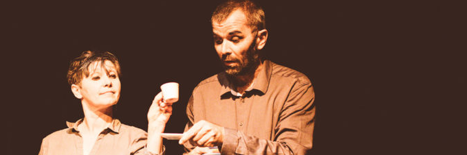 THÉÂTRE D'OBJETS/ THÉATRENFANCE / NE PAS OUVRIR