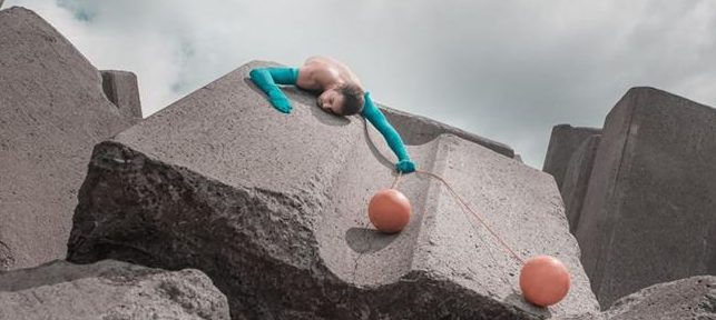 DANSE / CIE DANSES EN L'R / LES RADICAUX LIBRES & MA VIE SANS BAL