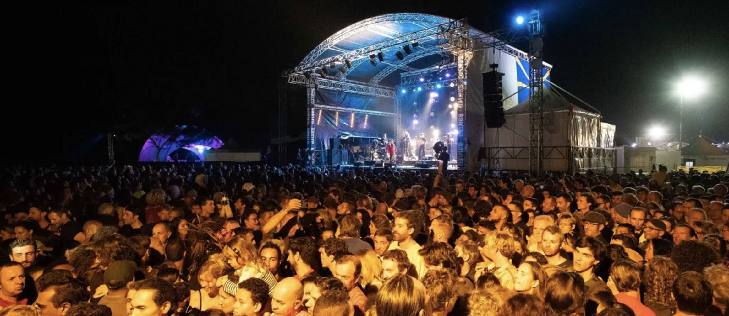 10 BONNES RAISONS D'ALLER AU SAKIFO