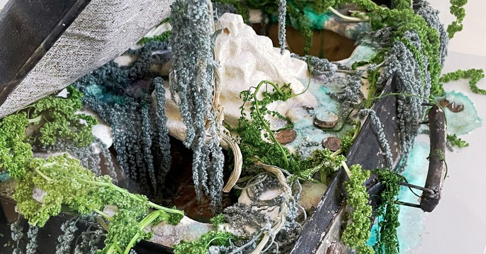 Bianca Bondi / Words dissolve in water