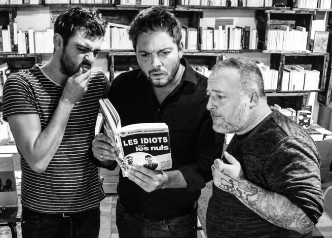 CHANSON FRANÇAISE / LES IDIOTS