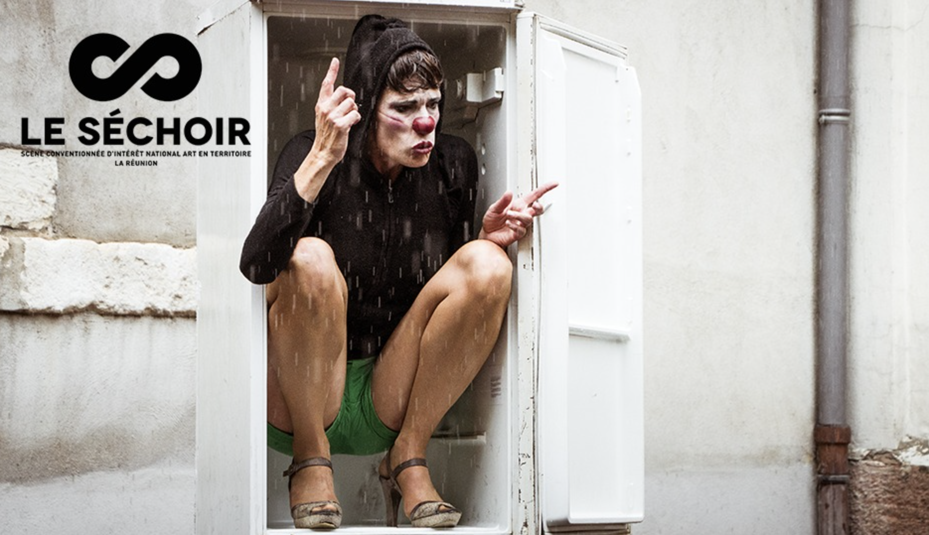 CLOWN / VÉRONIQUE TUAILLON / MORA AURA 