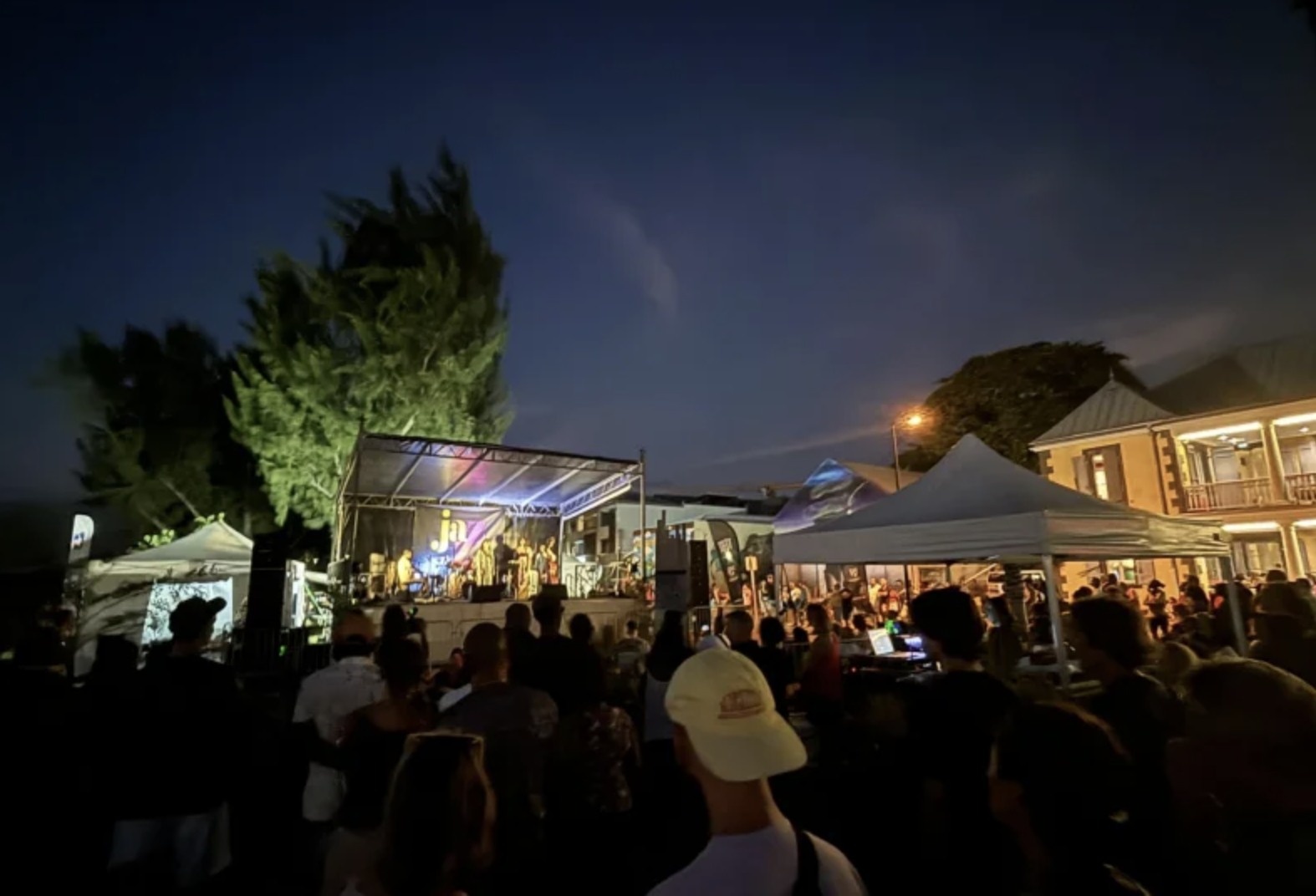 JAZZ EN L'AIR / JAZZ KABAR (GRATUIT)