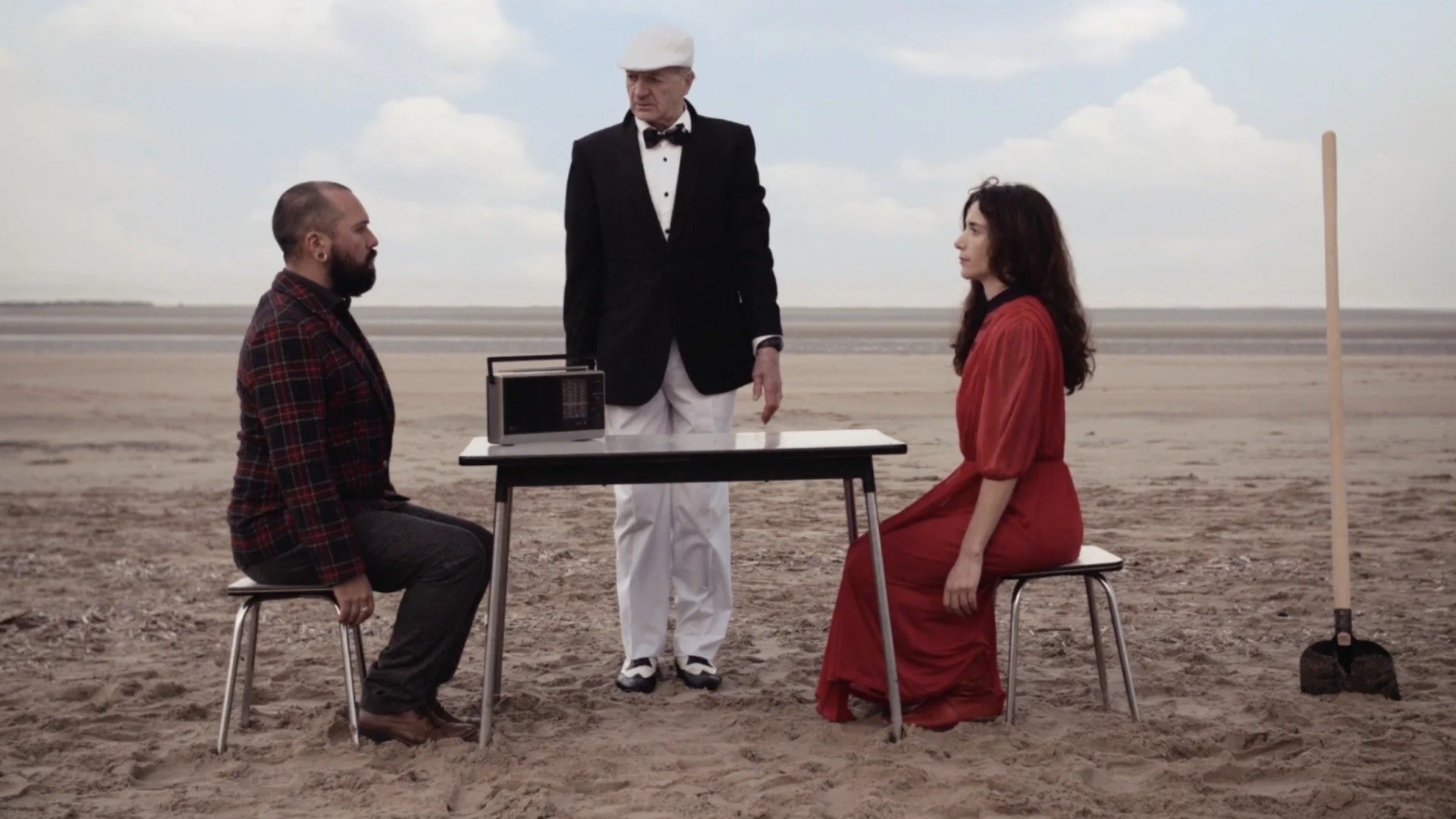 FÊT LA DANSE / MARION SCHROTZENBERGER - COLLECTIF LOOKATMEKID / NUBE Y VIENTO (0-2-5-8-12-18-25€)