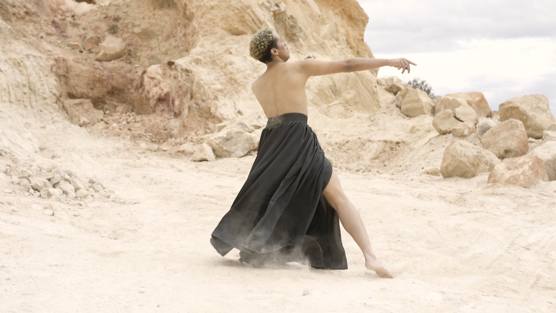 FÊT LA DANSE / NAZARIA TOOJ - CIE LABIBLIOTEKROZ / XM (0-2-5-8-12-18-25€)