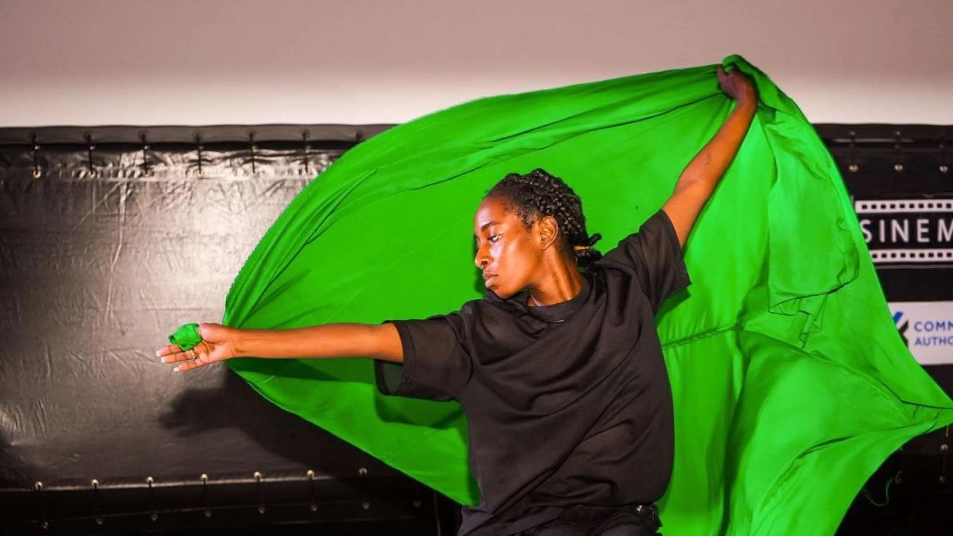 FÊT LA DANSE / BOUCHRAT - CIE KAZADANCE / LE ROYAUME DES FLEURS (0-2-5-8-12-18-25€)