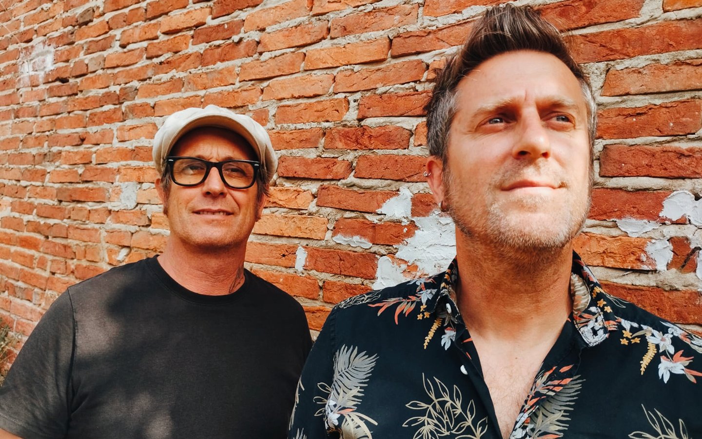 CHANSON FRANCAISE / LAURENT & ERWAN DES HURLEMENTS D'LÉO + KANASEL (20€)