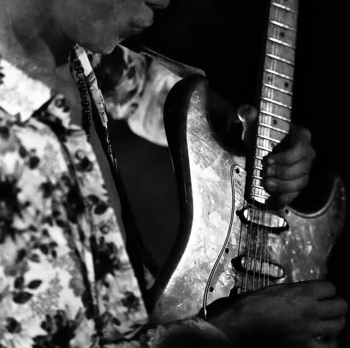 GUITARE SOLO / DAVID DORÉ (GRATUIT)