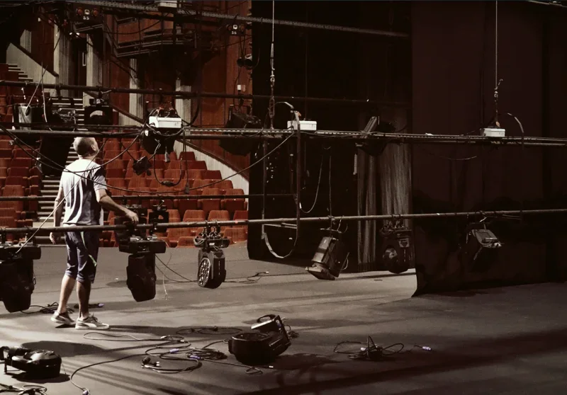 CIE KÈR BÉTON / ... ET PUIS ILS ONT DIT : RIDEAU ! (8-12-15€)