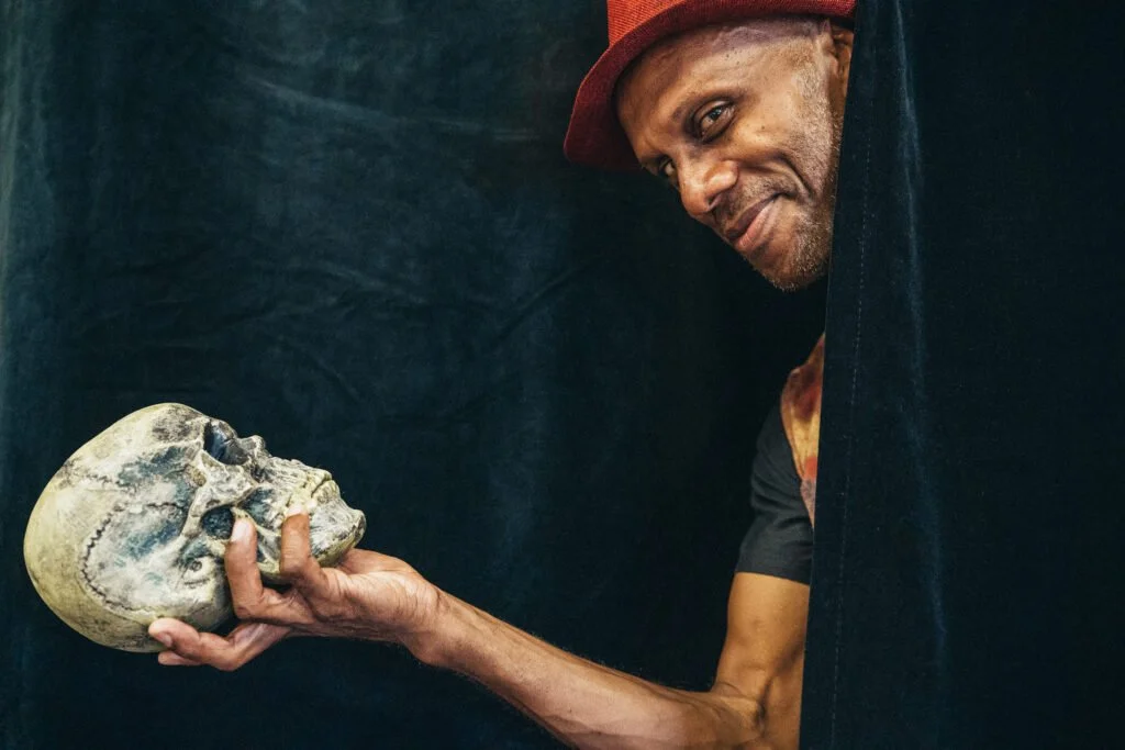 CIE KISA MI LÉ / ÊTRE OU NE PAS ÊTRE (10-12-14-17€)