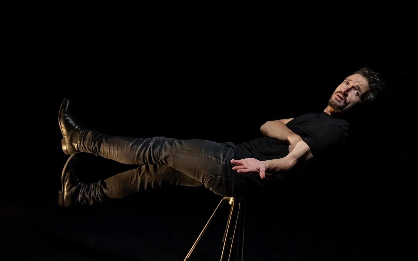 FESTIVAL KOMIDI / MICKAËL DÉLIS / LE PREMIER SEXE OU LA PLUS GROSSE ARNAQUE SUR LA SEXUALITÉ (3,30-5-8-12-15€)