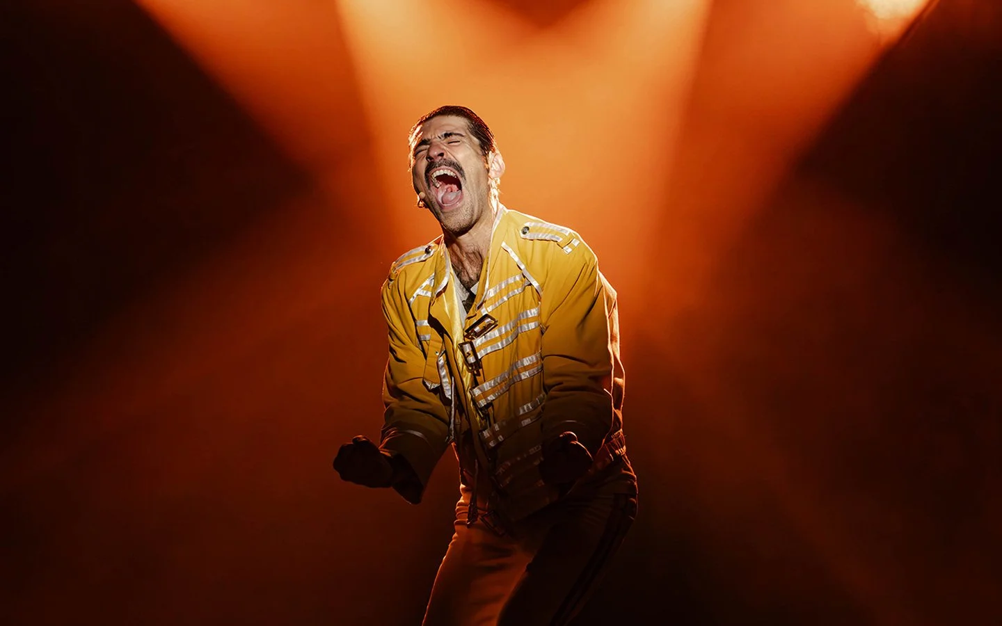  FESTIVAL KOMIDI / CIE LES HISTORIENS DU PRÉSENT / JE VIS AVEC FREDDY MERCURY (14€)