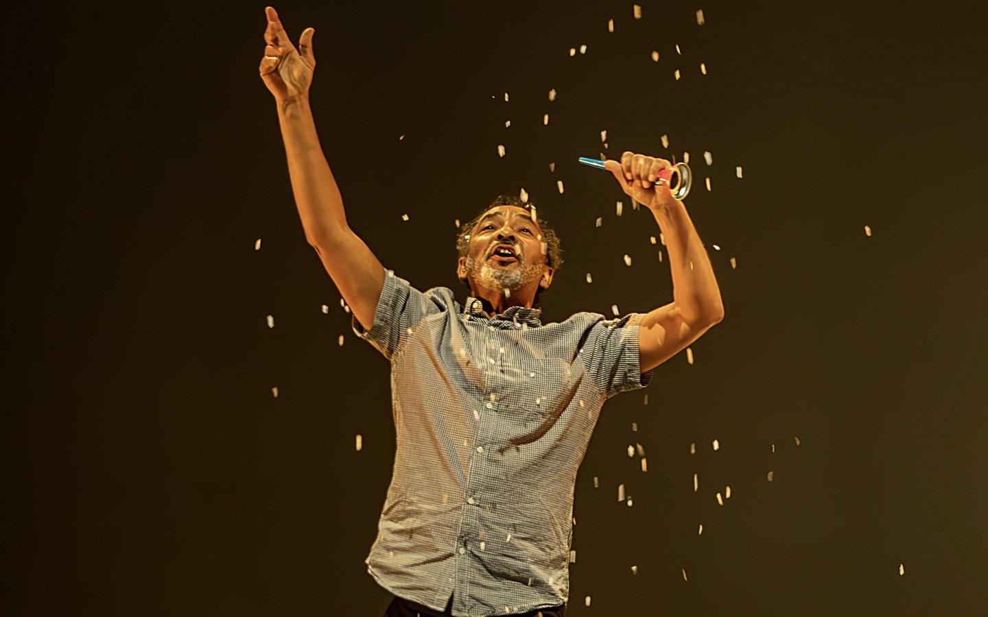 THÉÂTRE BAZAR / BOUCHES COUSUES (6-10€)