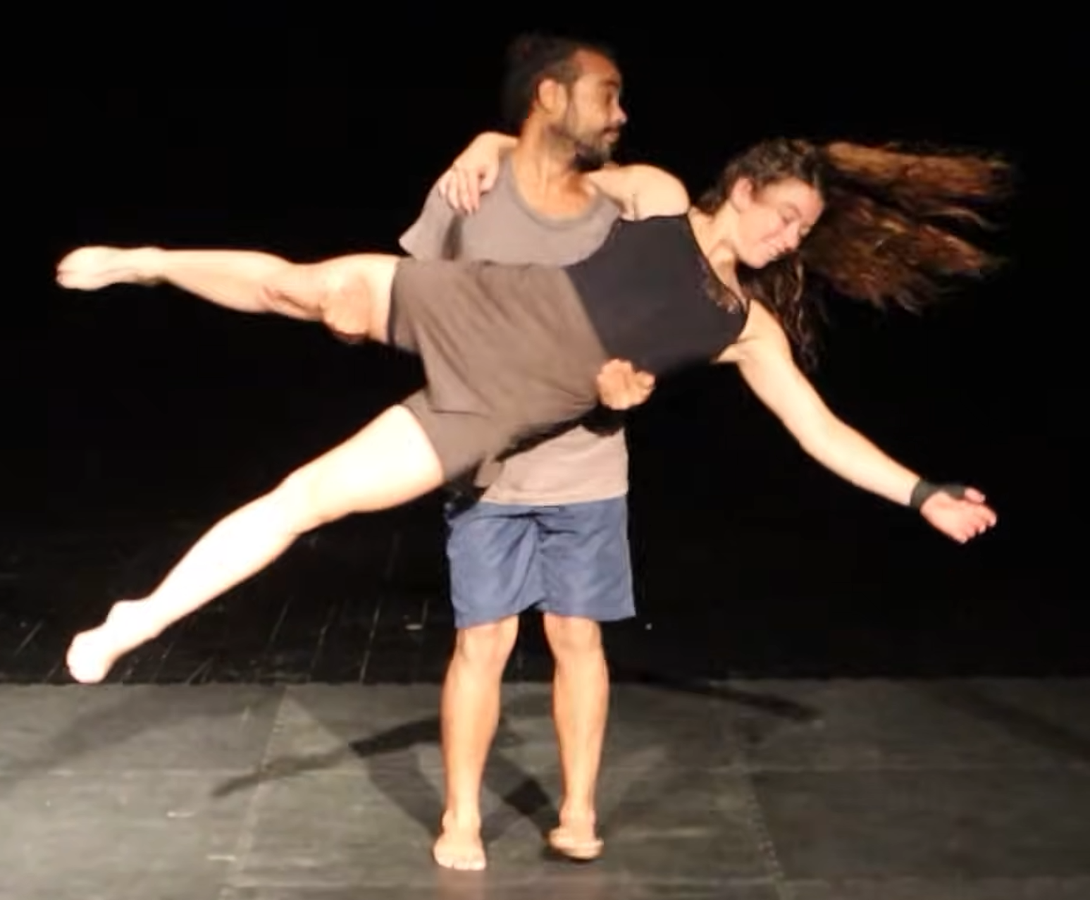 PRÉSENTATION DE CRÉATION / CIRKÉ CRAKÉ &amp; E'MOVERE / SI ON (GRATUIT)