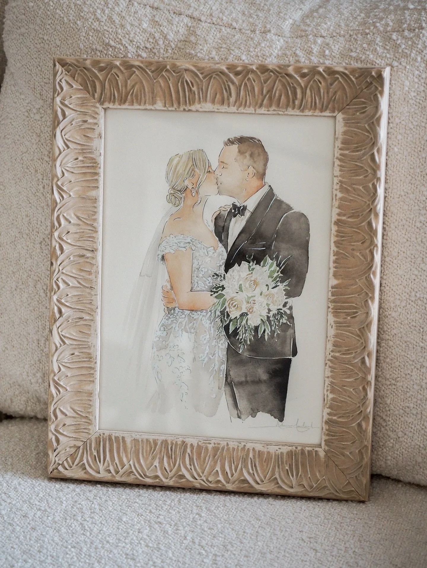 Love from Sweden 🤍
I still can&rsquo;t believe I get to paint for couples all around the world. 

This custom painting was created for my client Emma and her husband, and it&rsquo;s one of my favourites to date! 

I have a soft spot for my close-up 