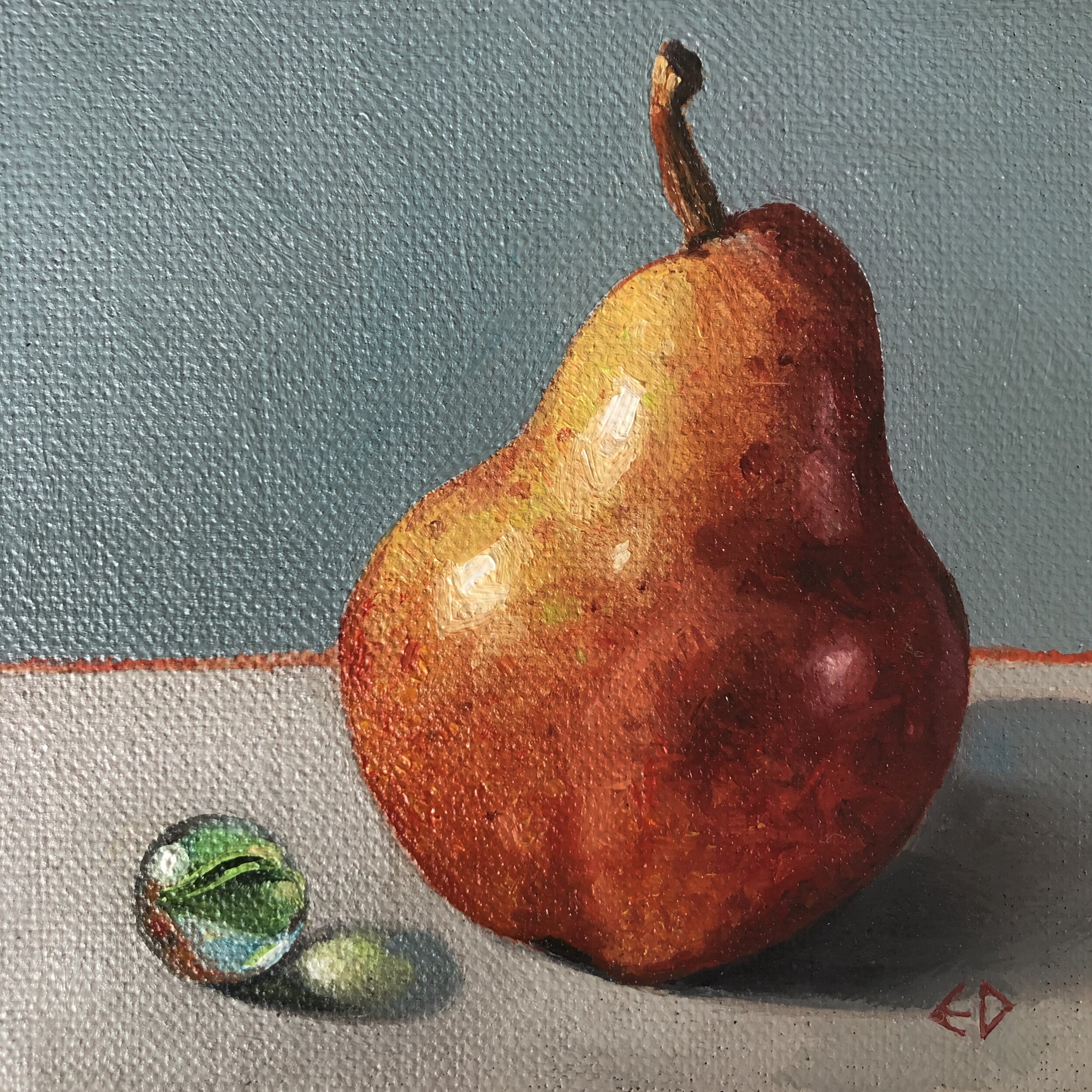 Mini red pear with marble