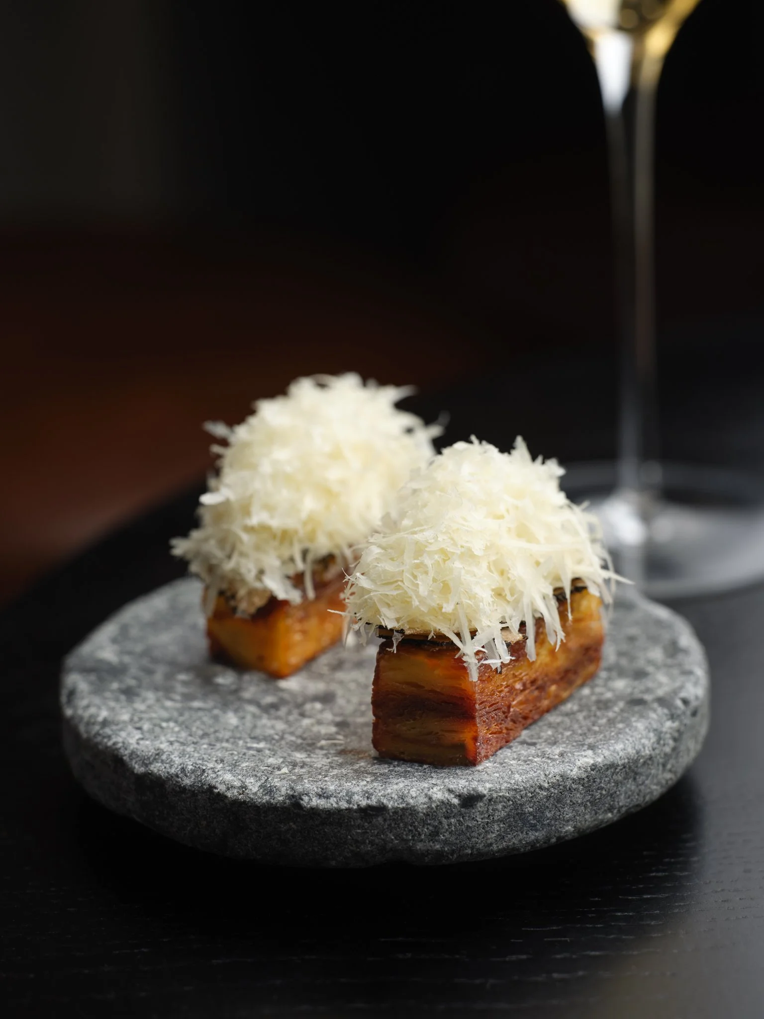 truffle_pudding_aulis_london1411914119_online (1).jpg