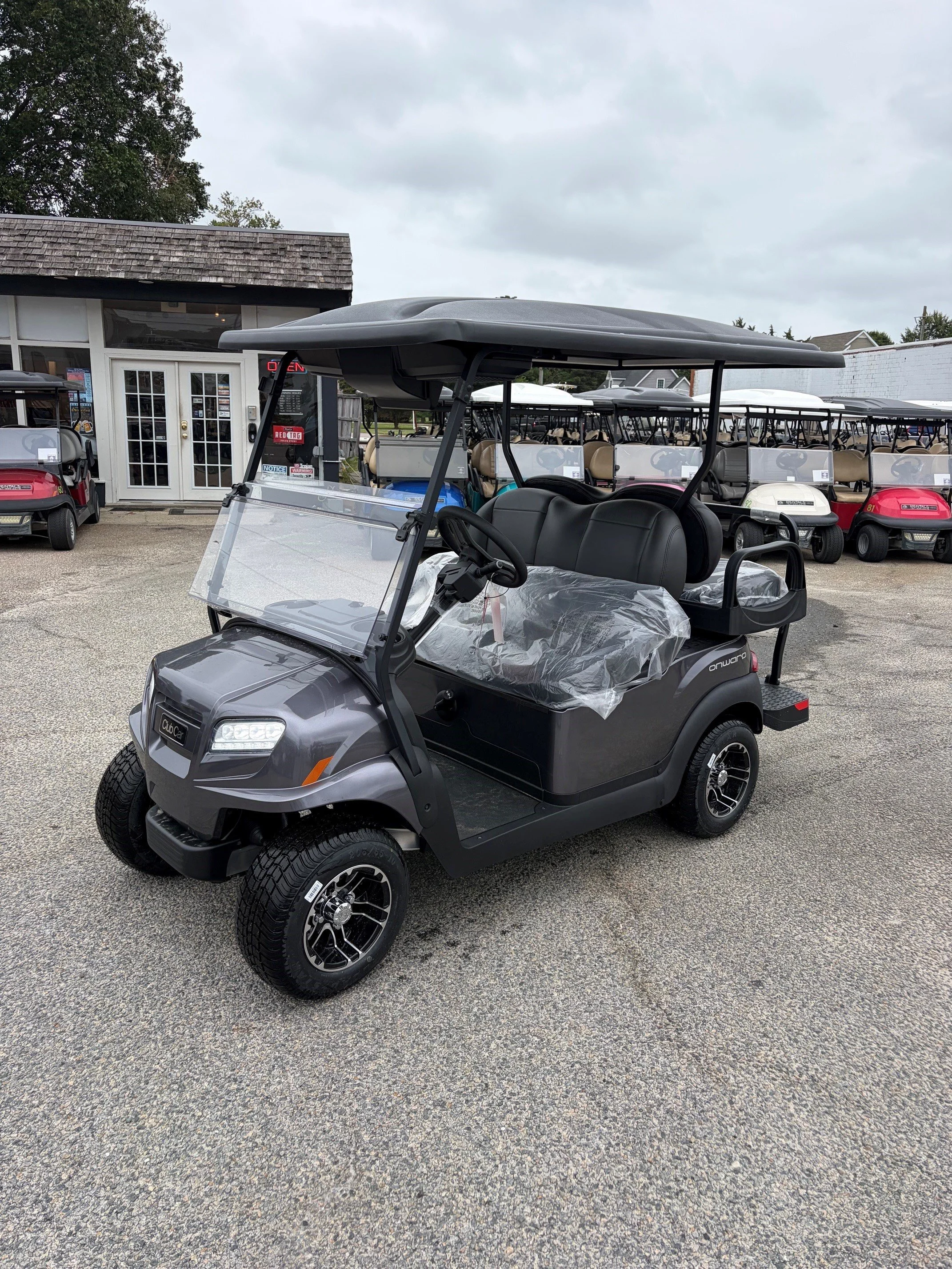 2027 Club Car Onward - Gas - non lifted