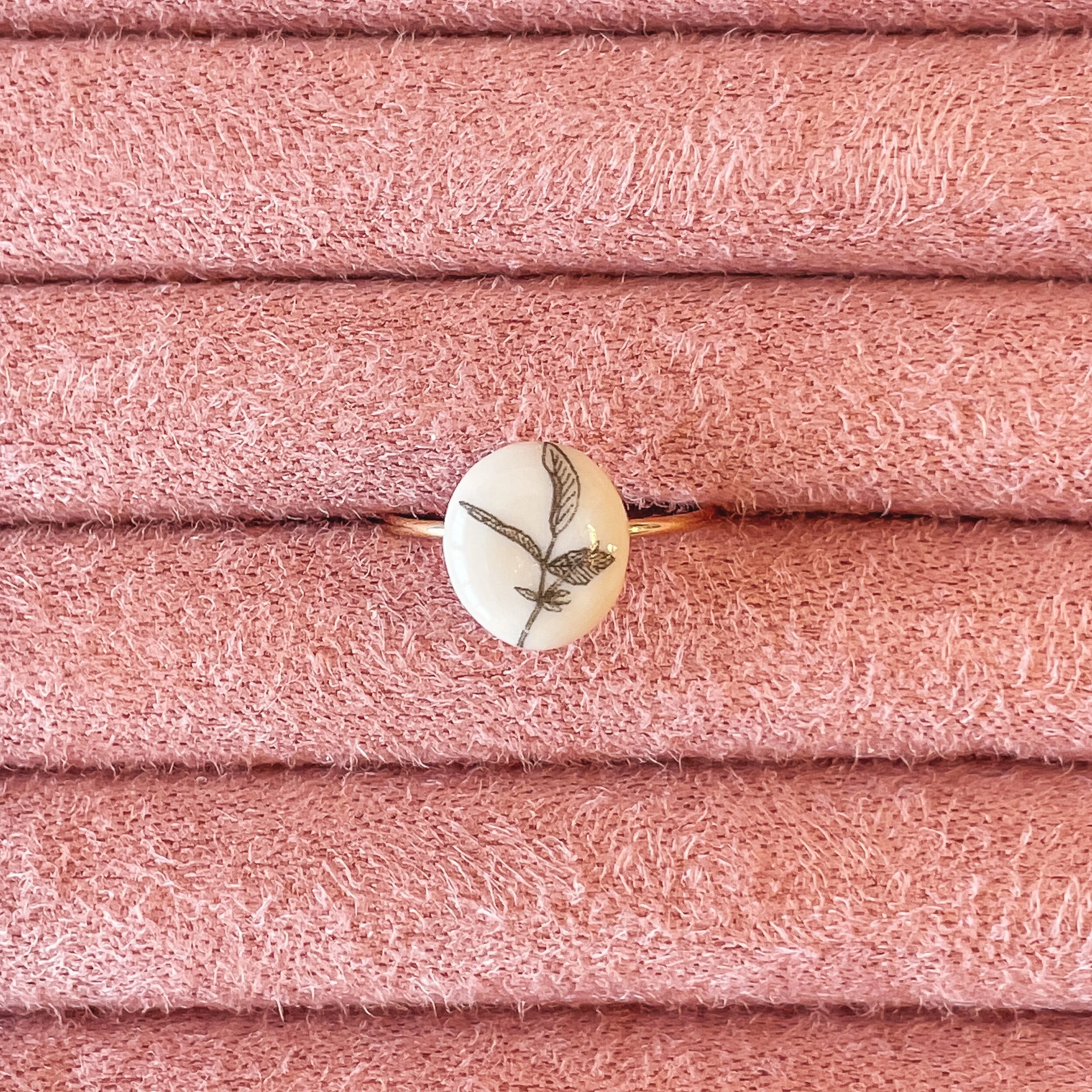 BB49985B-3274-4D33-BC3D-93597C9DB181