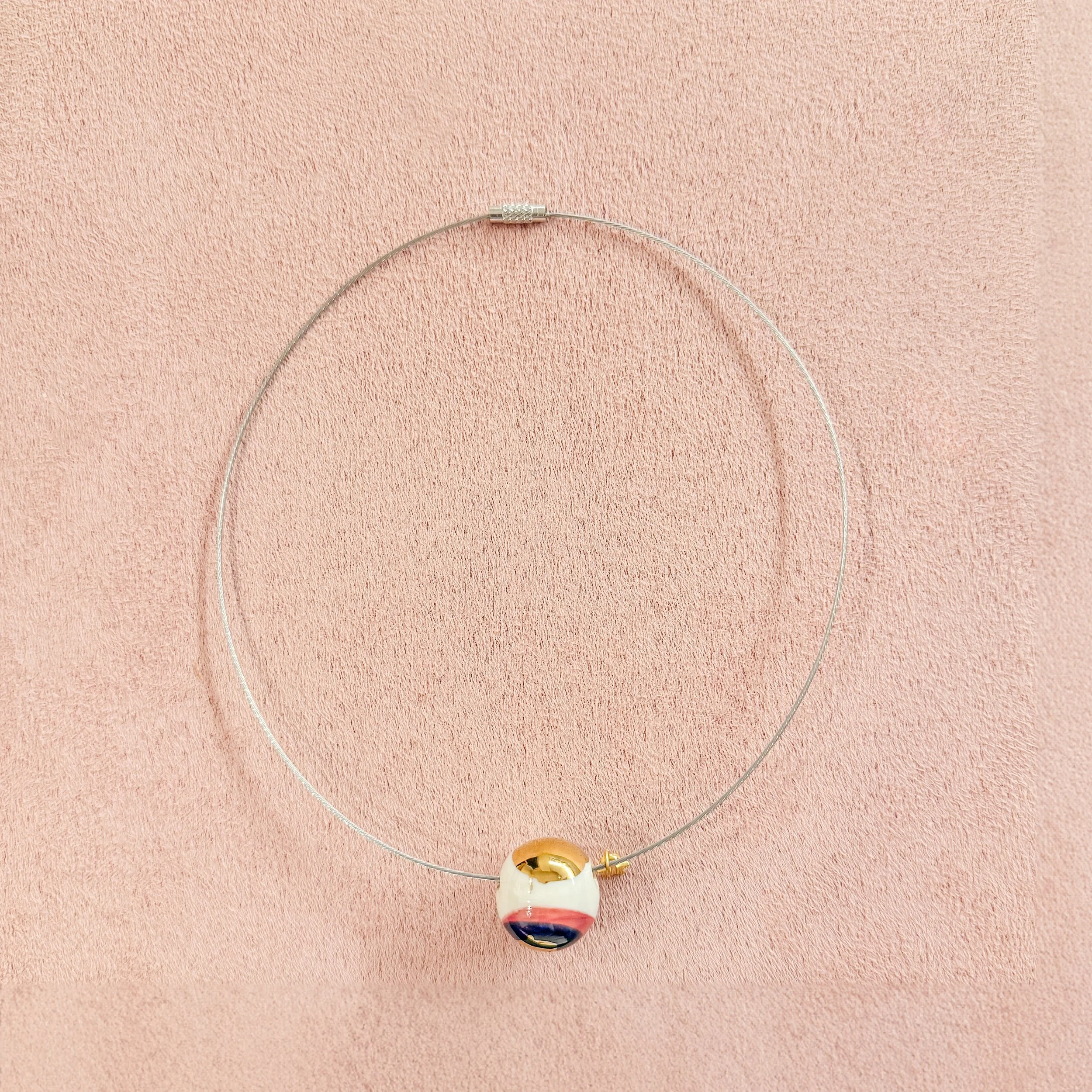 Collana  Lumera – Un pianeta ricco di luce e colori vivaci