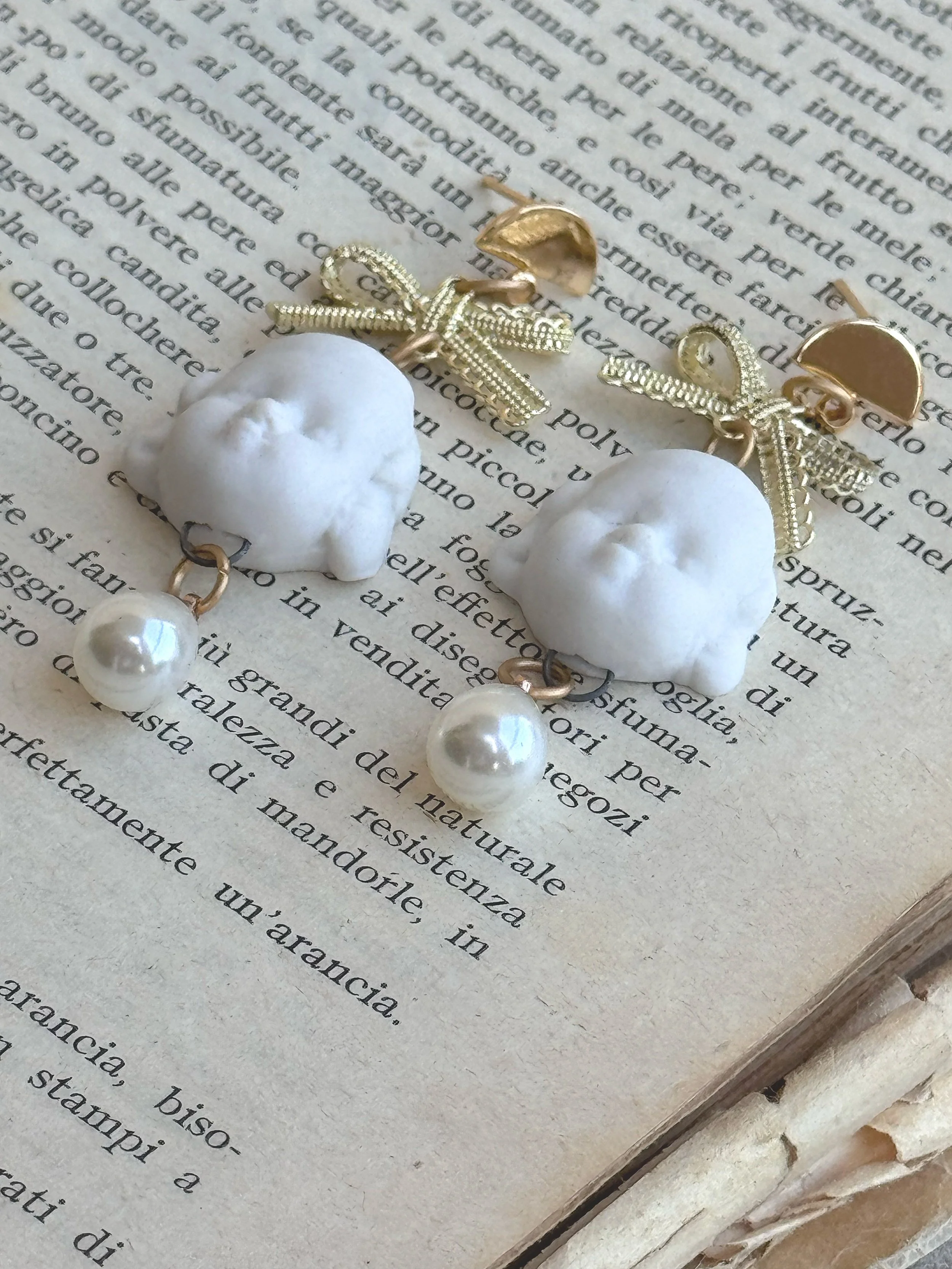 Zoedro-orecchini-BabyPop-pendenti-bianco_07.jpg