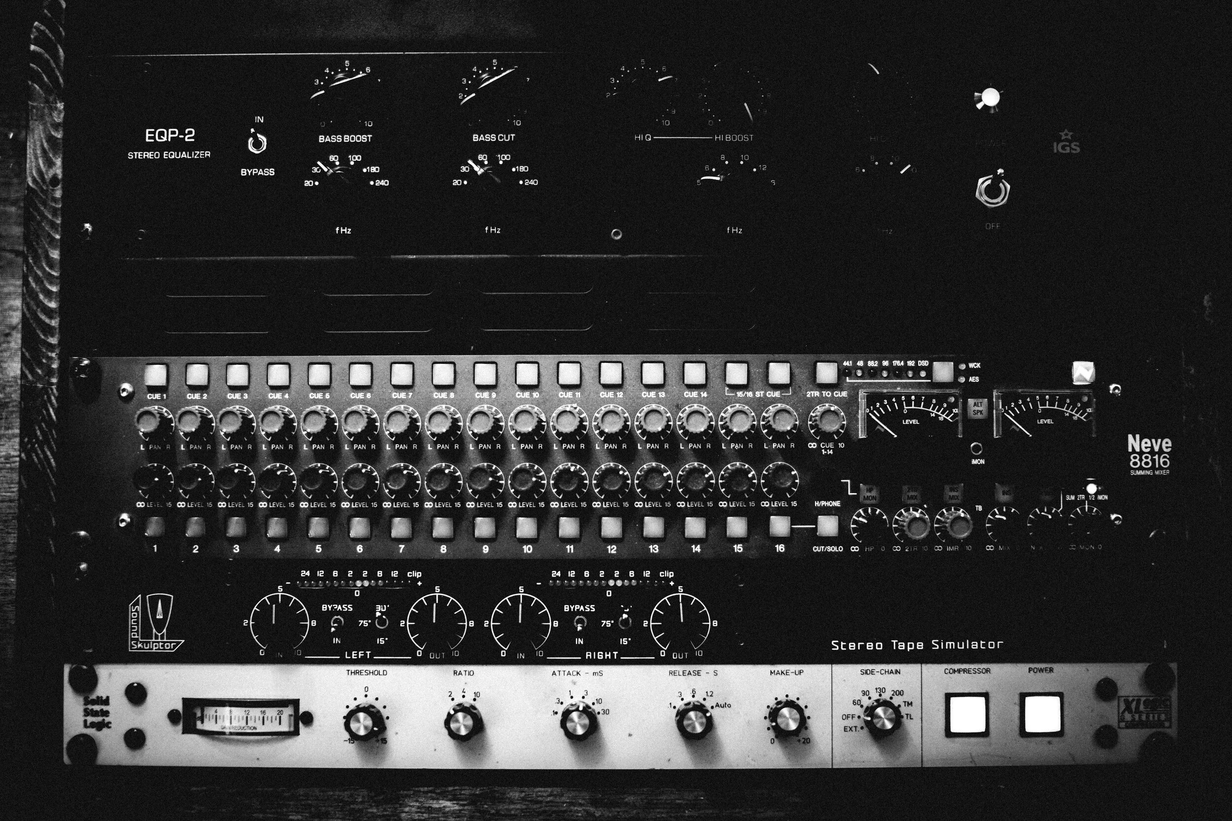  Music Production Studio - Mixing Studio - Mastering Studio - Recording Studio 