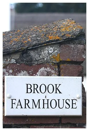 brook-farmhouse-sign.jpg