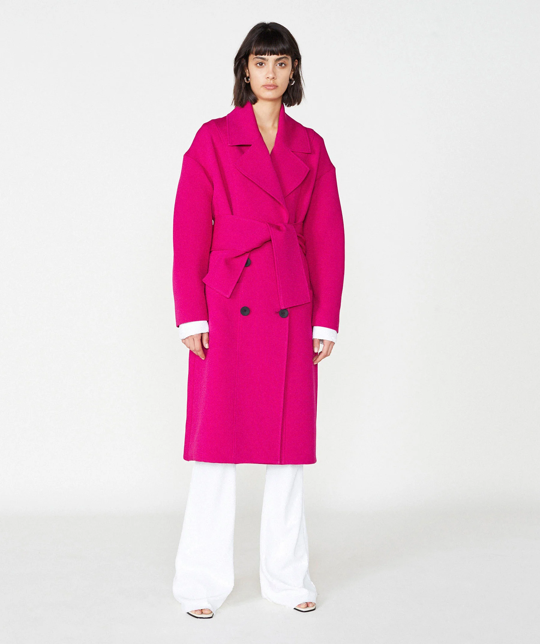 OUTLINE_RESORT_18_DARNLEY_COAT_001.jpg