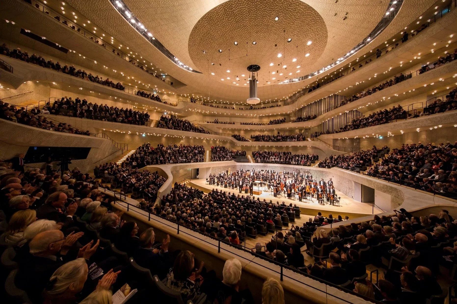 L. Kavakos, M. Pintscher | NDR Elbphilharmonie Orchestra 